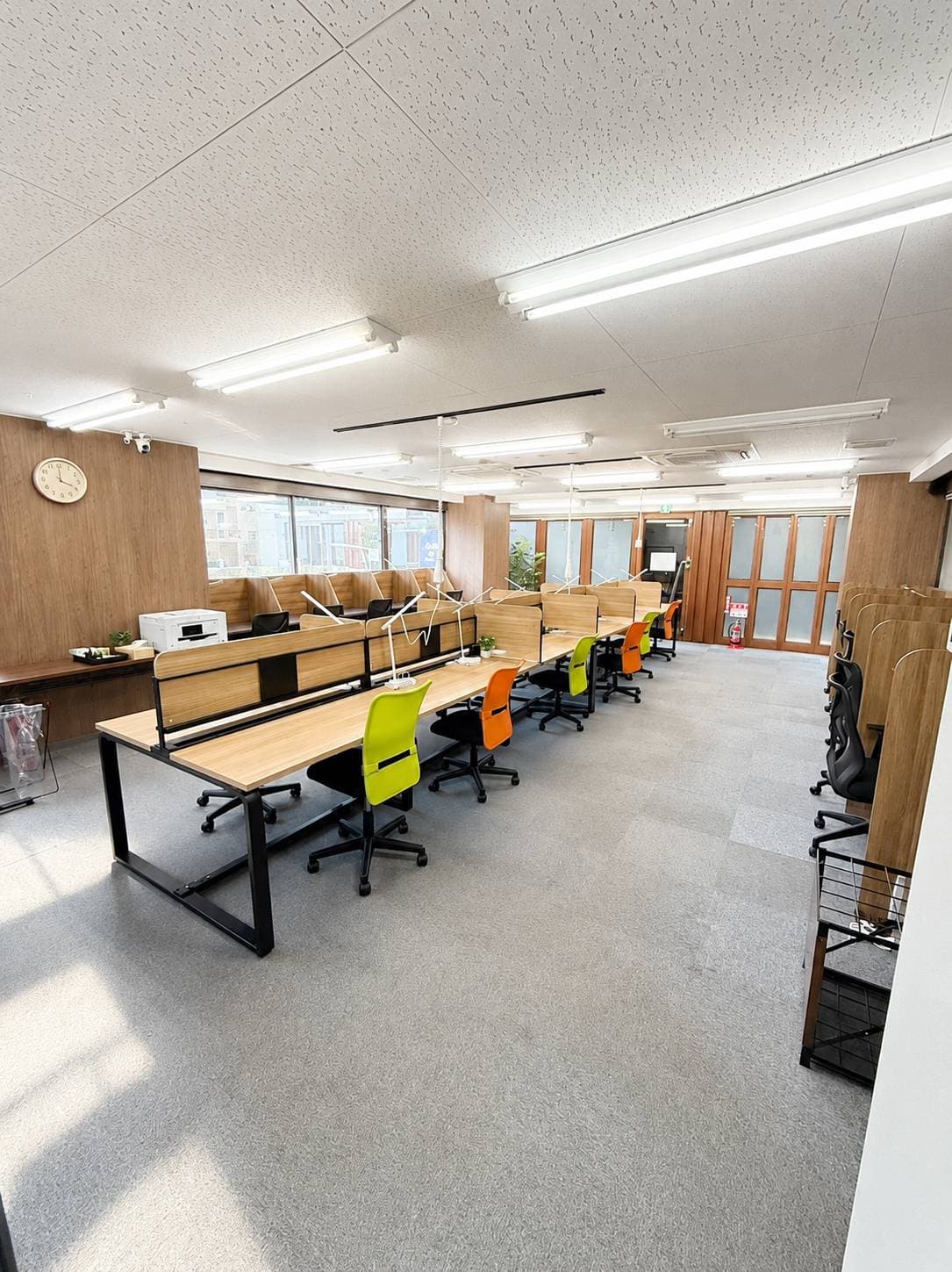 2nd.BASE STUDY ROOM の室内（自由席エリア）